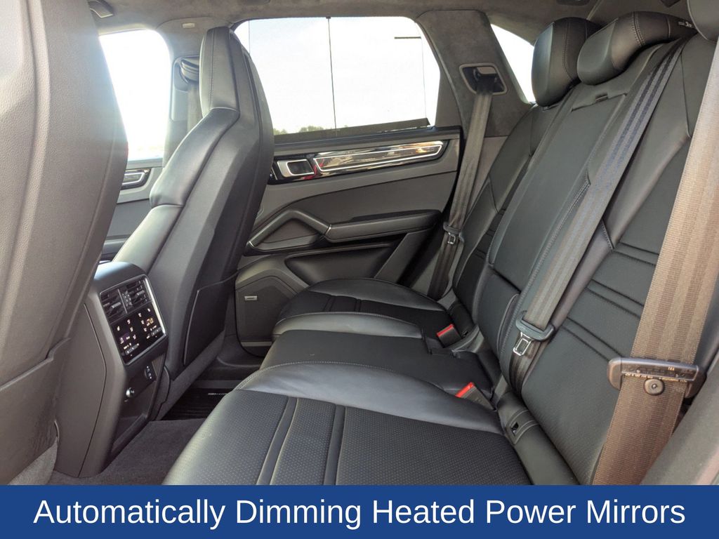 2021 Porsche Cayenne GTS