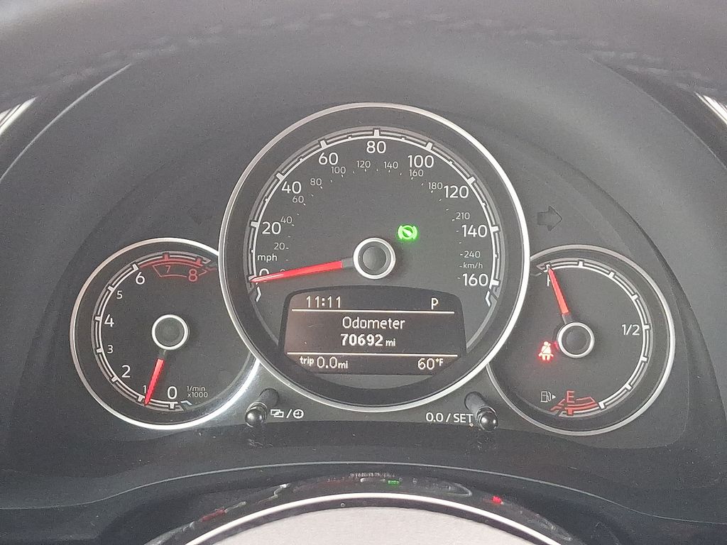 Thumbnail: 2018 Volkswagen Beetle - 19