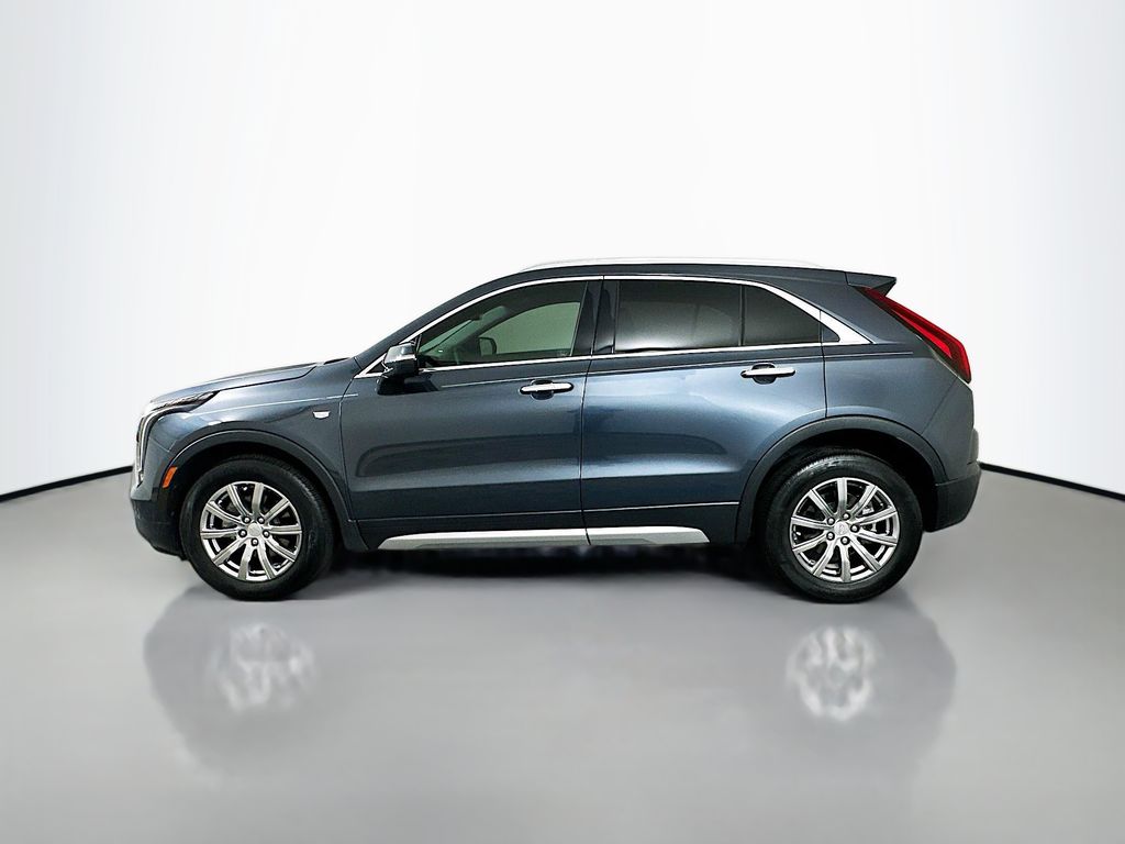 Thumbnail: 2021 Cadillac XT4 - 8
