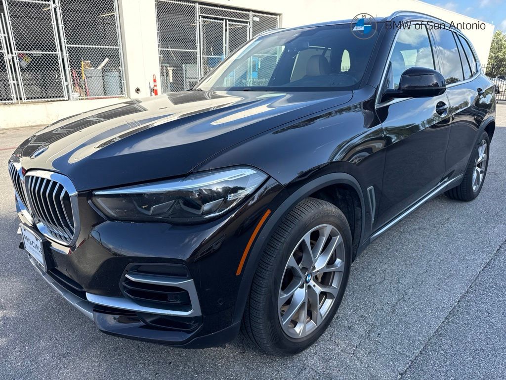  2022 BMW X5 xDrive40i AWD   