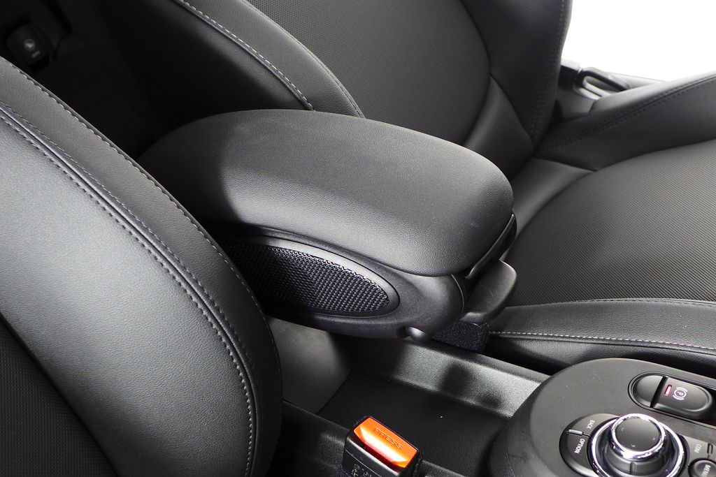 Thumbnail: 2024 MINI Cooper - 17