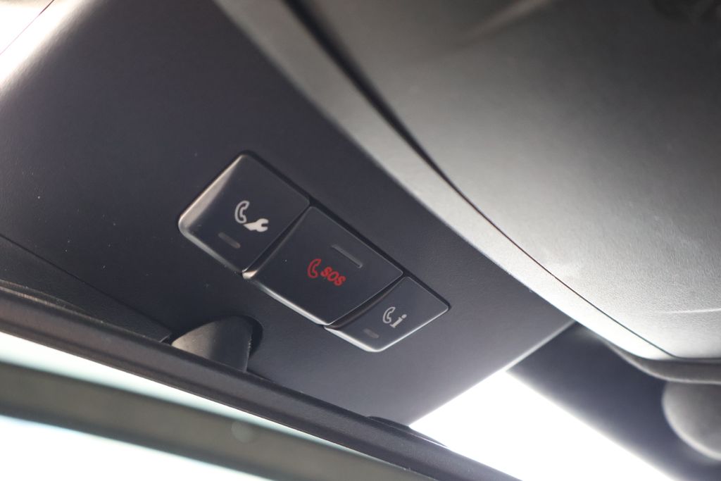 Thumbnail: 2013 Mercedes-Benz SL-Class - 31