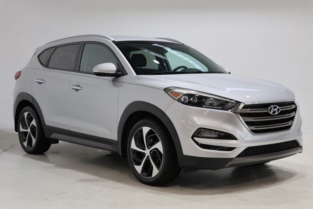 Molten Silver 2016 Hyundai Tucson 1.6T Limited FWD SUV / Crossover Front-Wheel Drive 7-Speed Automatic