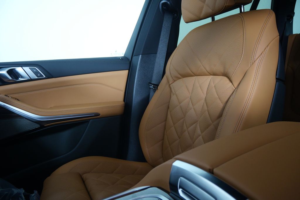 Thumbnail: 2026 BMW X5 - 22