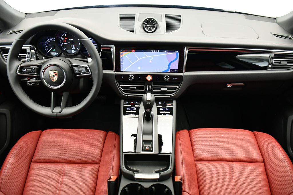 Thumbnail: 2025 Porsche Macan - 23