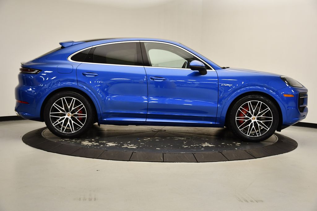 Thumbnail: 2025 Porsche  - 8