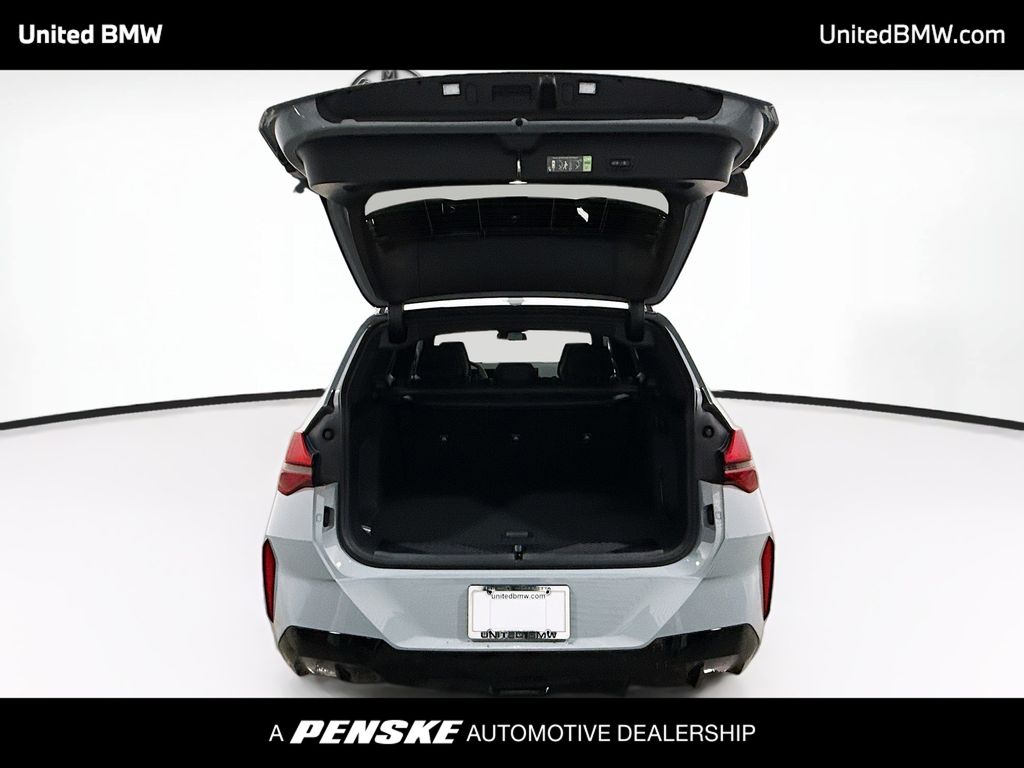 Thumbnail: 2026 BMW X3 - 14