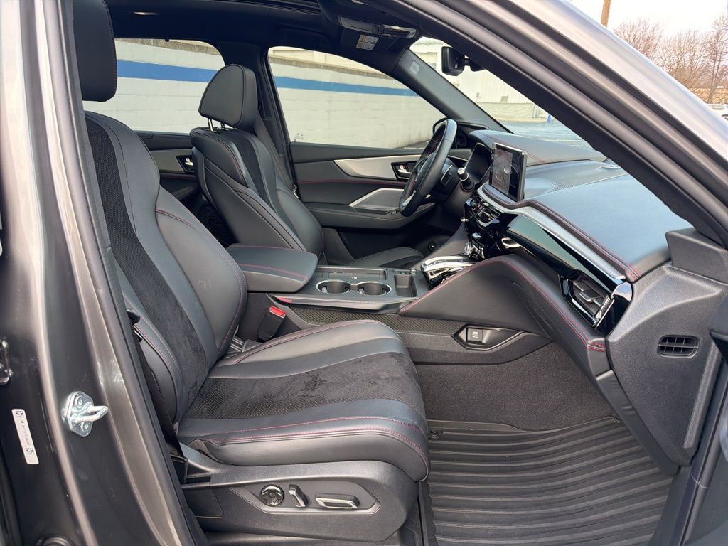 Thumbnail: 2025 Acura MDX - 27