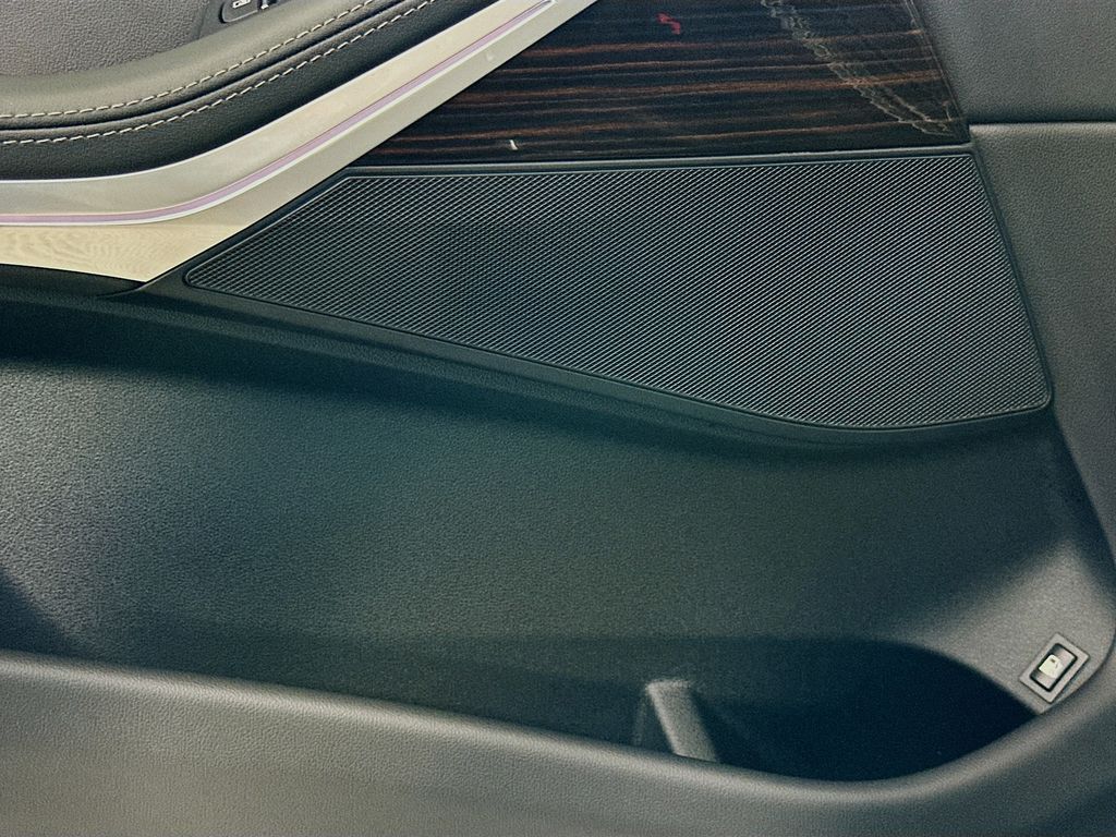 Thumbnail: 2026 BMW X5 - 19