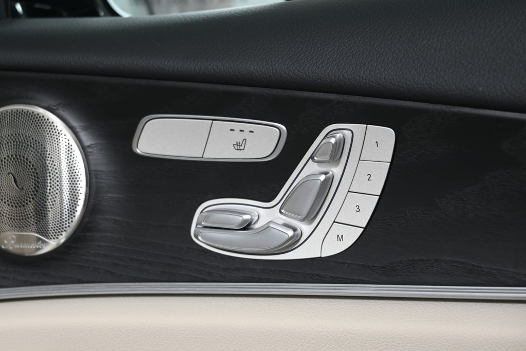 Thumbnail: 2023 Mercedes-Benz E-Class - 29