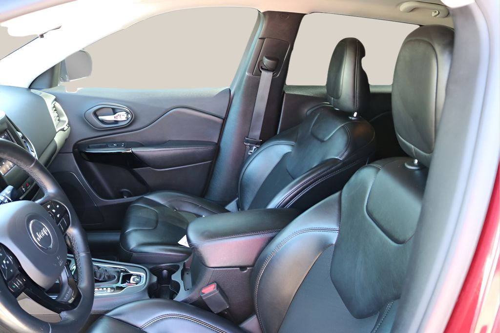Used Car 2020 Jeep Cherokee  Altitude For Sale Under $20,000 In Austin, Texas