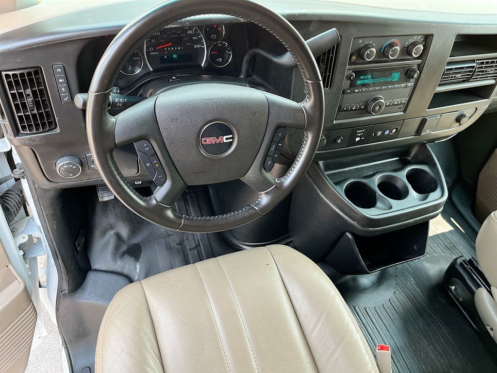 Used 2023 White GMC Work Van image 19