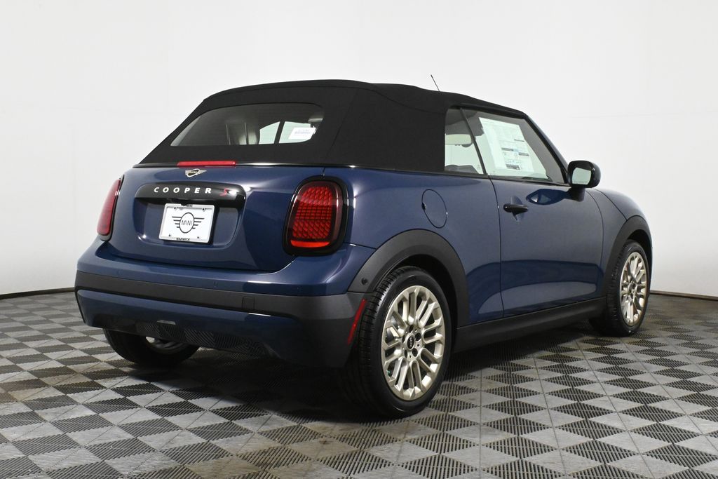 2025 MINI Cooper S 8