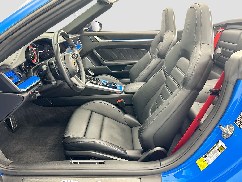 Thumbnail: 2022 Porsche 911 - 5