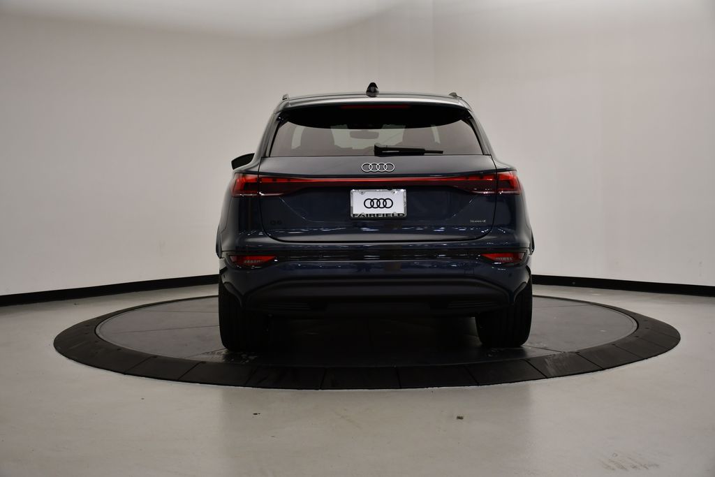 Thumbnail: 2025 Audi Q6 e-tron - 4