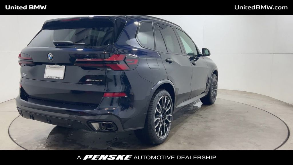 Thumbnail: 2026 BMW X5 - 8