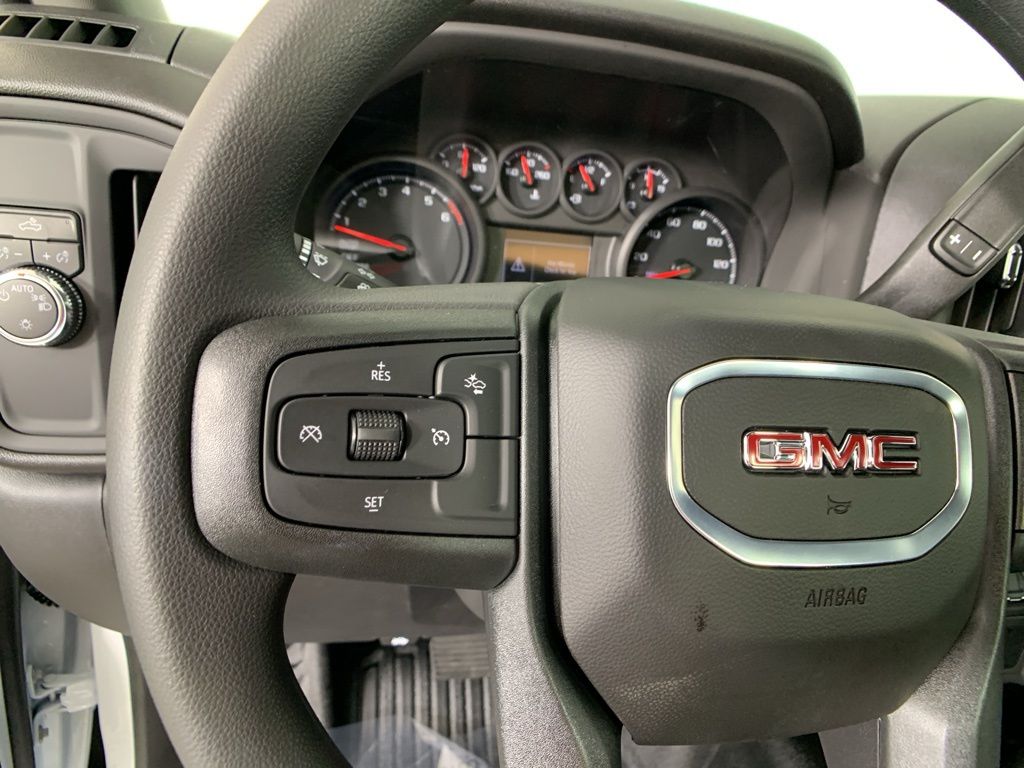 2025 GMC Sierra 1500 Pro 18