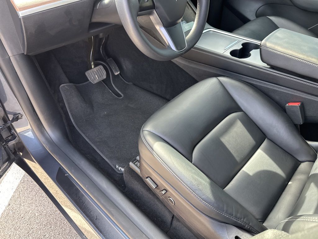 Used Car 2022 Tesla Model Y  Long Range For Sale Under $30,000 In Austin, Texas