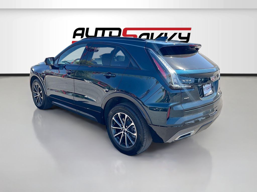 Used 2025 Green Cadillac Sport image 5
