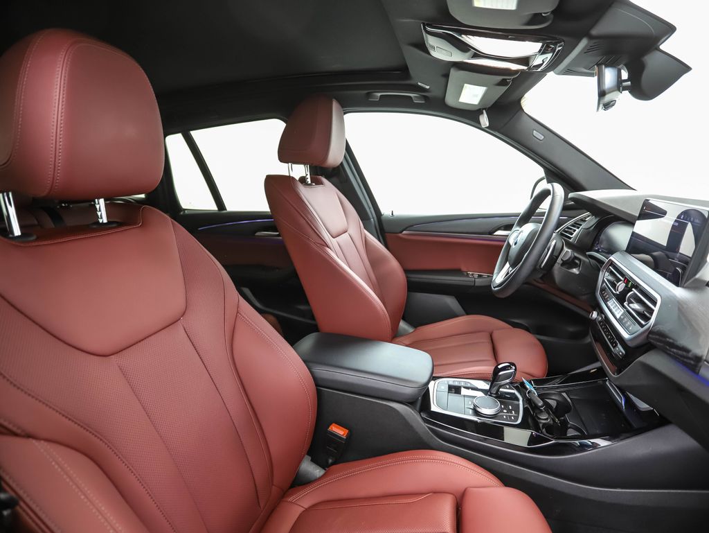 Thumbnail: 2024 BMW X3 - 31