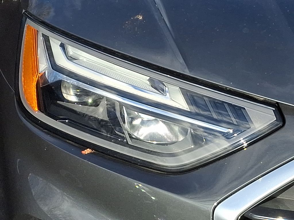 Thumbnail: 2023 Audi Q5 - 4