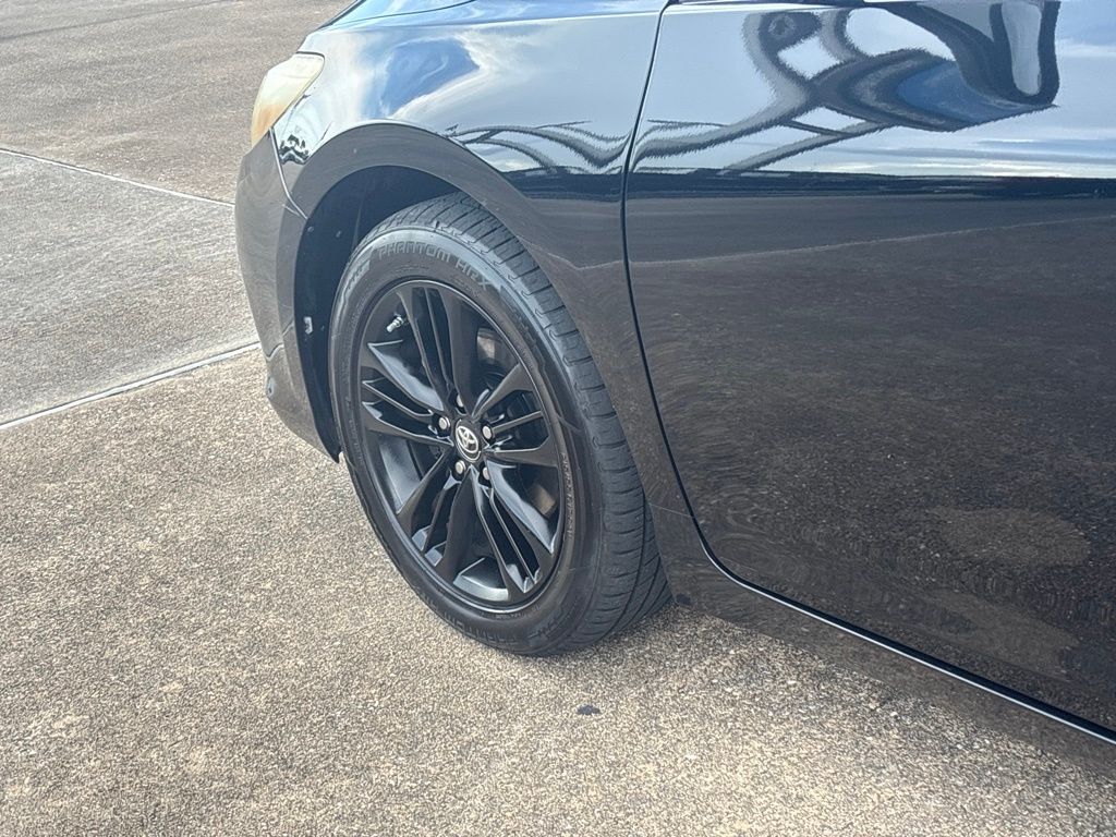 2017 Toyota Camry SE Black at Gullo Toyota