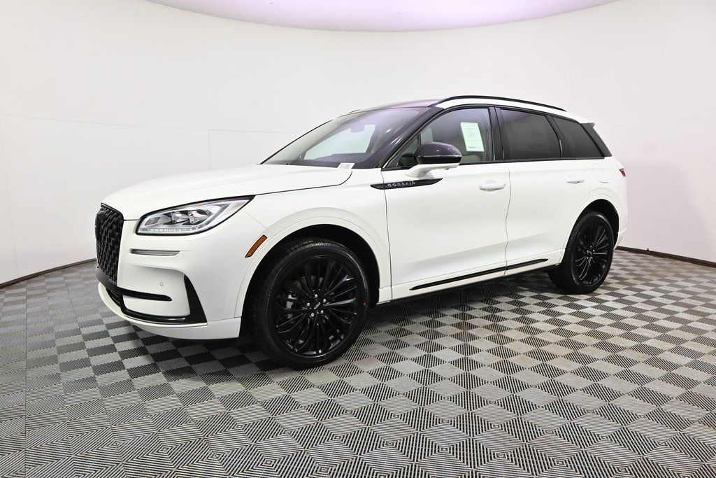 New 2026 White Lincoln Reserve image 2