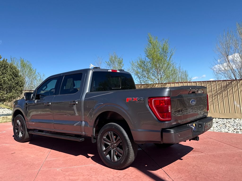 View vehicle photo 5