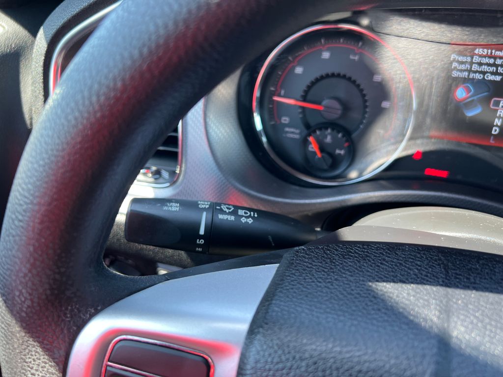 2012 Dodge Charger SE 17