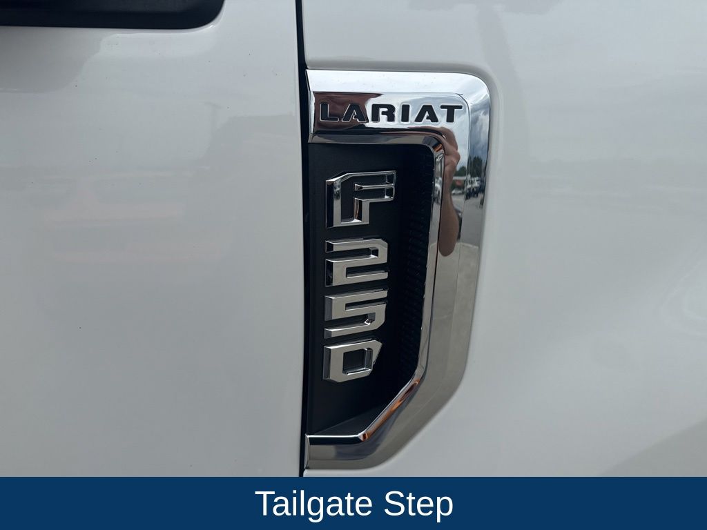 2022 Ford F-250 Super Duty LARIAT