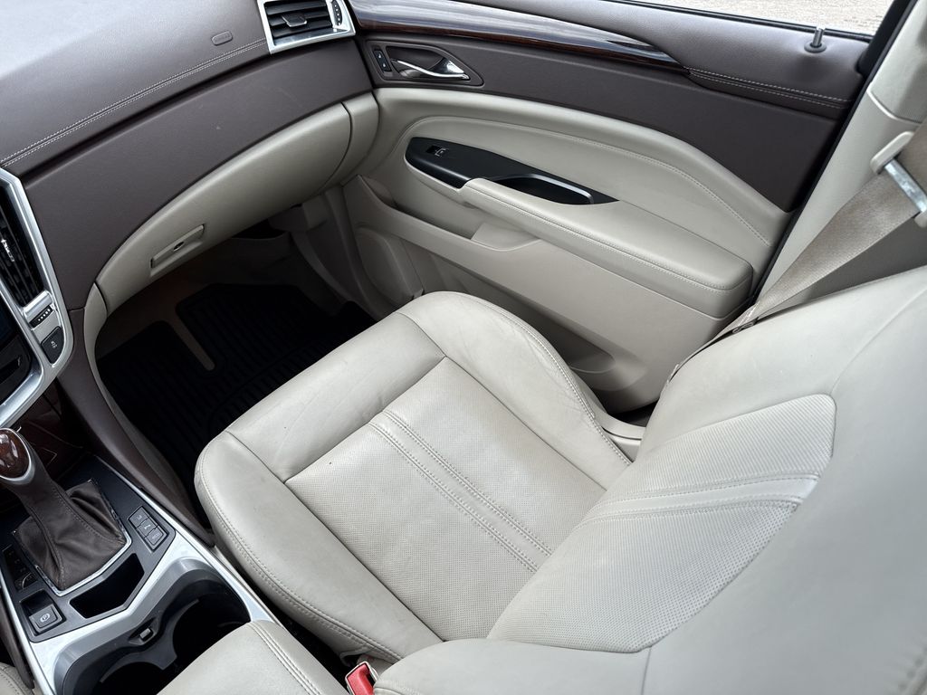 2014 Cadillac SRX Premium Silver at Genesis of Spring