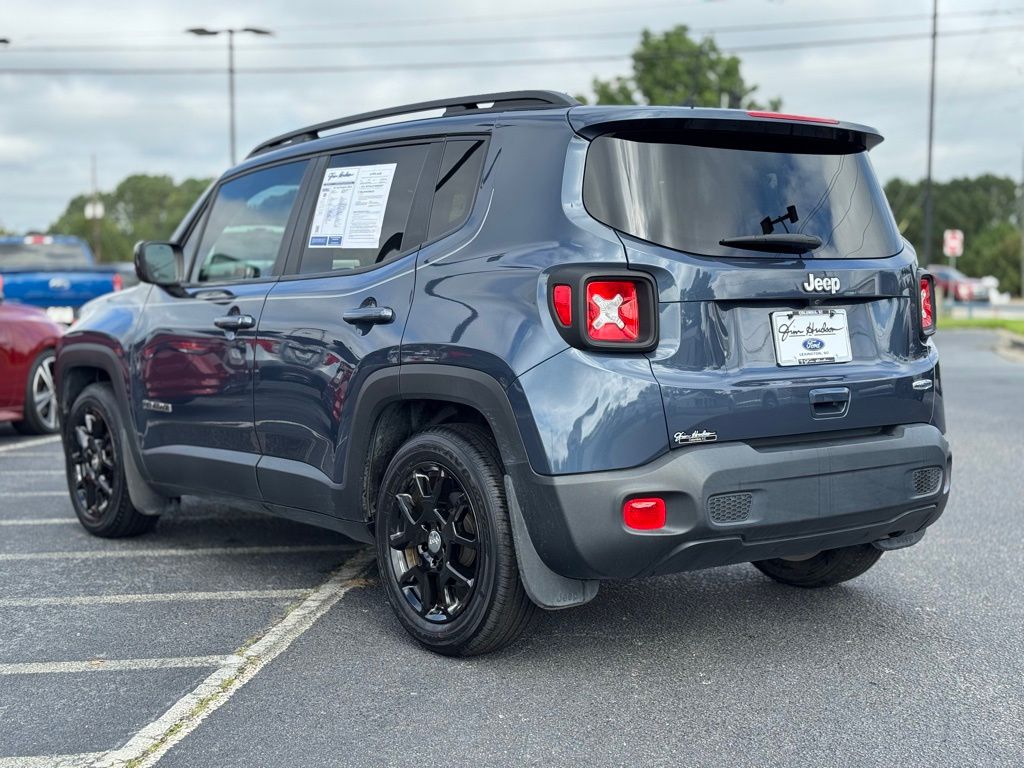 2019 Jeep Renegade Latitude photo 4