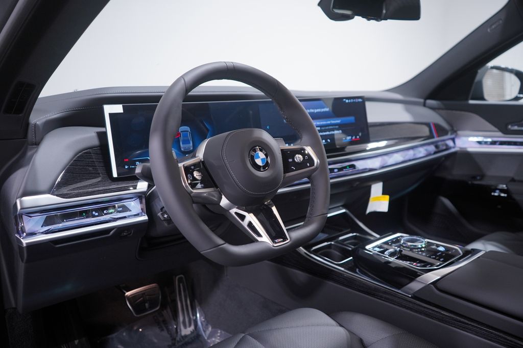2025 BMW 7 Series 740i 6