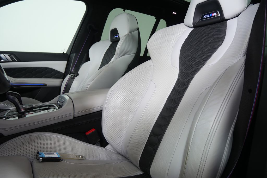 Thumbnail: 2022 BMW X5 - 12