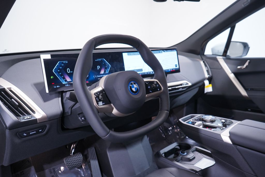 2025 BMW iX xDrive50 6