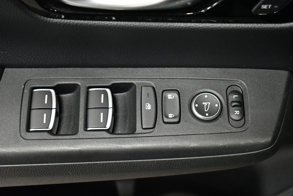 Thumbnail: 2023 Honda CR-V - 17