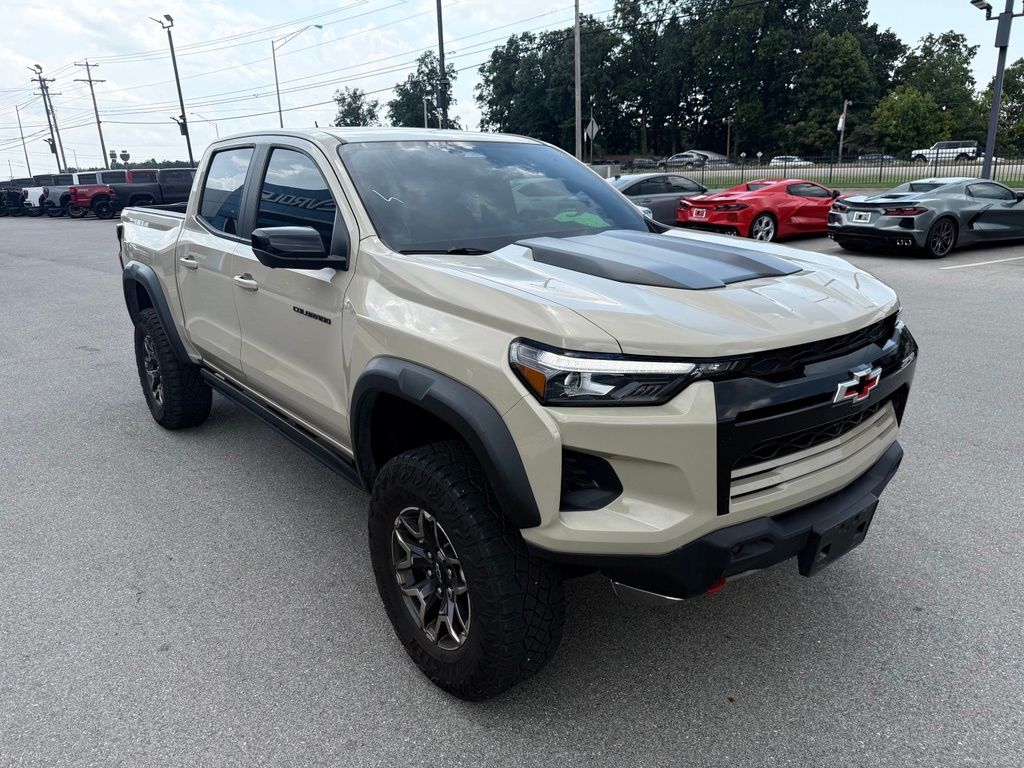 Sand Dune Metallic 2024 Chevrolet Colorado Pickup Truck Four-Wheel Drive 8-Speed Automatic