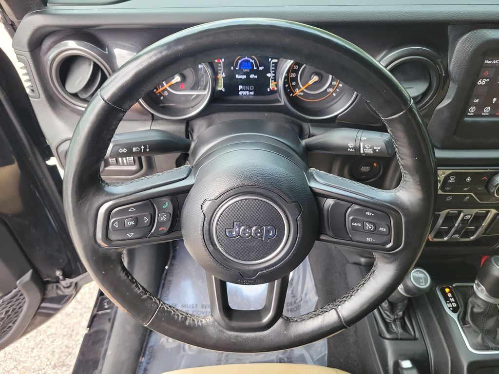 2020 Jeep Wrangler Unlimited Black and Tan - Photo 25