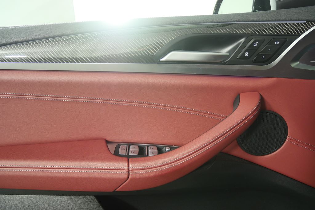 Thumbnail: 2023 BMW X4 - 9