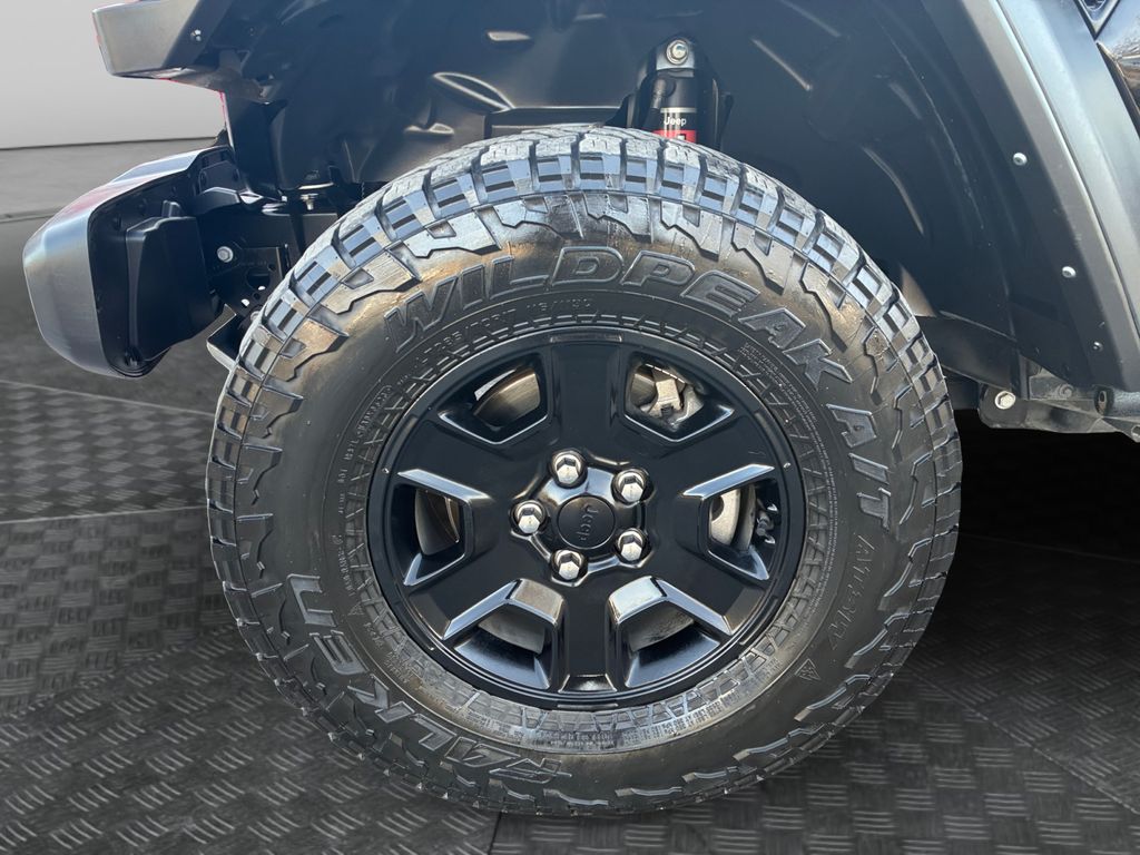 Used Car 2023 Jeep Gladiator  Mojave For Sale Under $40,000 In Austin, Texas