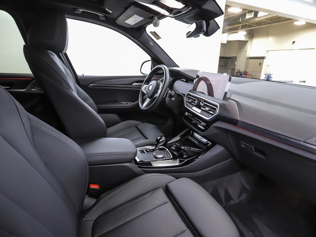 Thumbnail: 2024 BMW X3 - 30