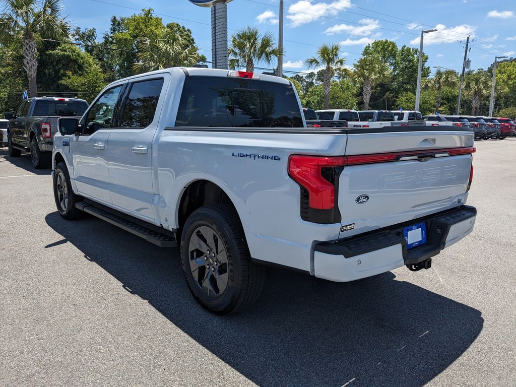 2025 Ford F-150 Lightning Lariat