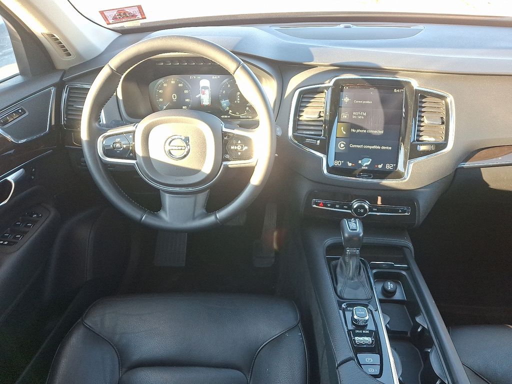 Thumbnail: 2016 Volvo XC90 - 12