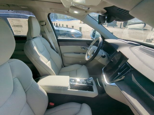 2026 Volvo XC90 Ultra - Photo 12