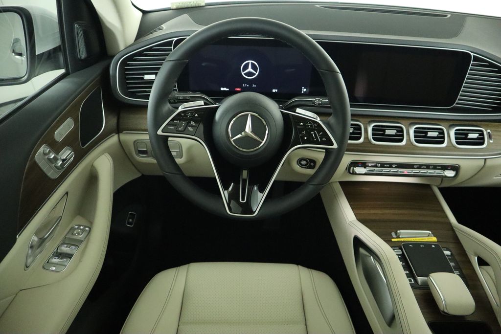 Thumbnail: 2025 Mercedes-Benz GLE - 10