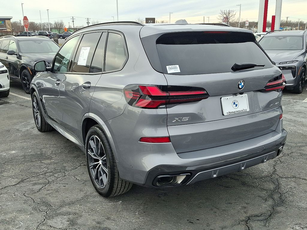 Thumbnail: 2026 BMW X5 - 4