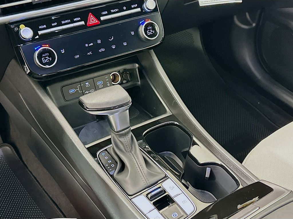 Thumbnail: 2026 Hyundai Santa Cruz - 14