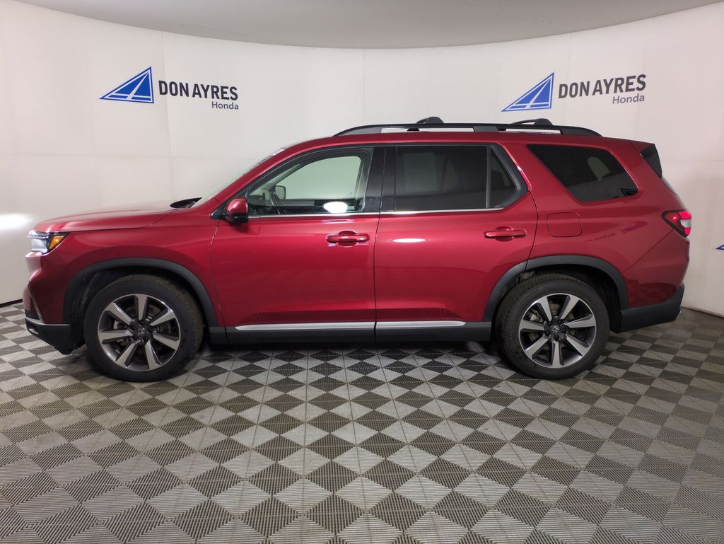 View vehicle photo 2
