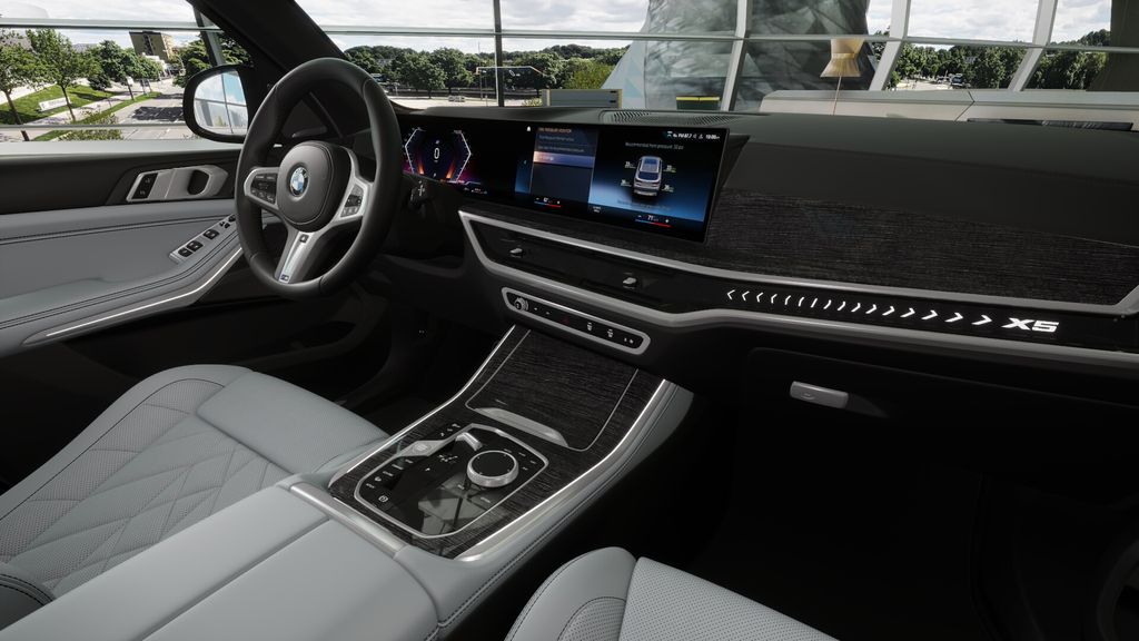 Thumbnail: 2026 BMW X5 - 14