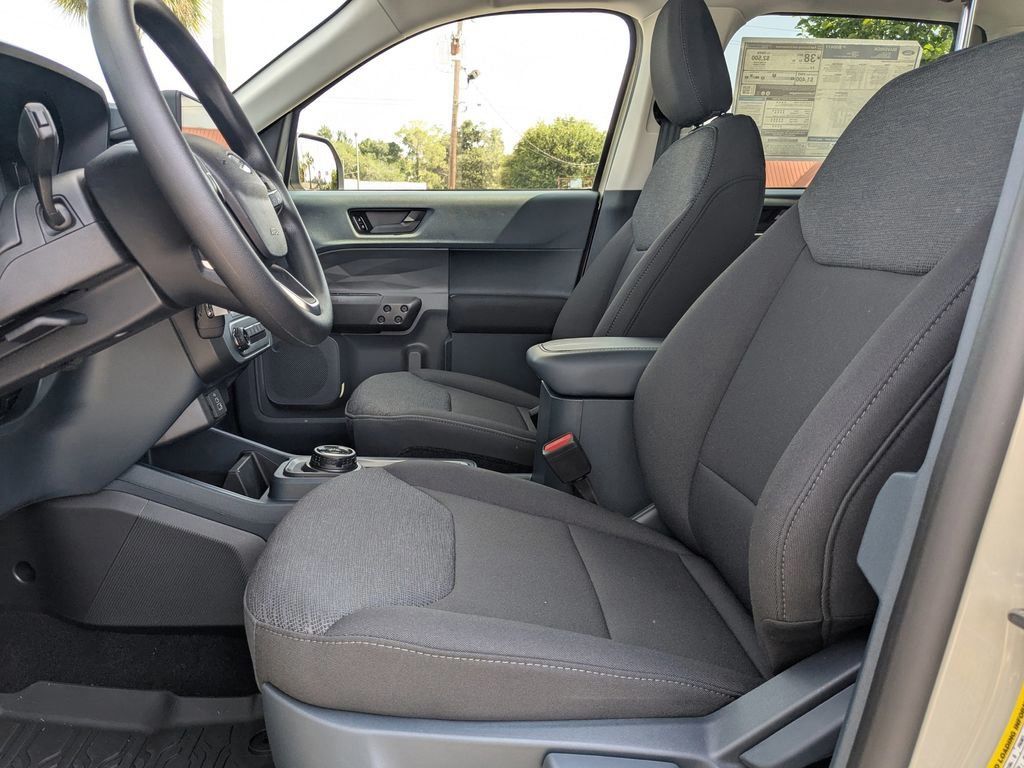 2025 Ford Maverick XL